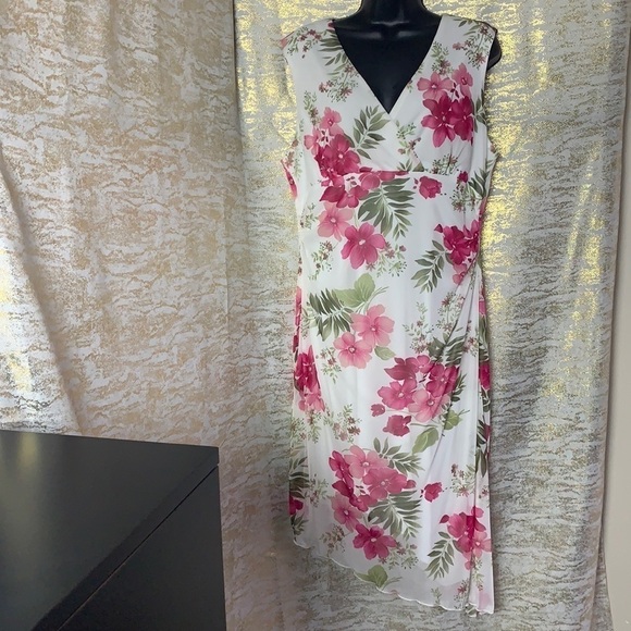 Reitmans oversized floral semi-sheer sleeveless midi dress size 15 - Picture 2 of 9